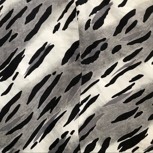 Vintage Via Seta 100% Silk Zebra Button Up Blouse - Picture 8 of 8